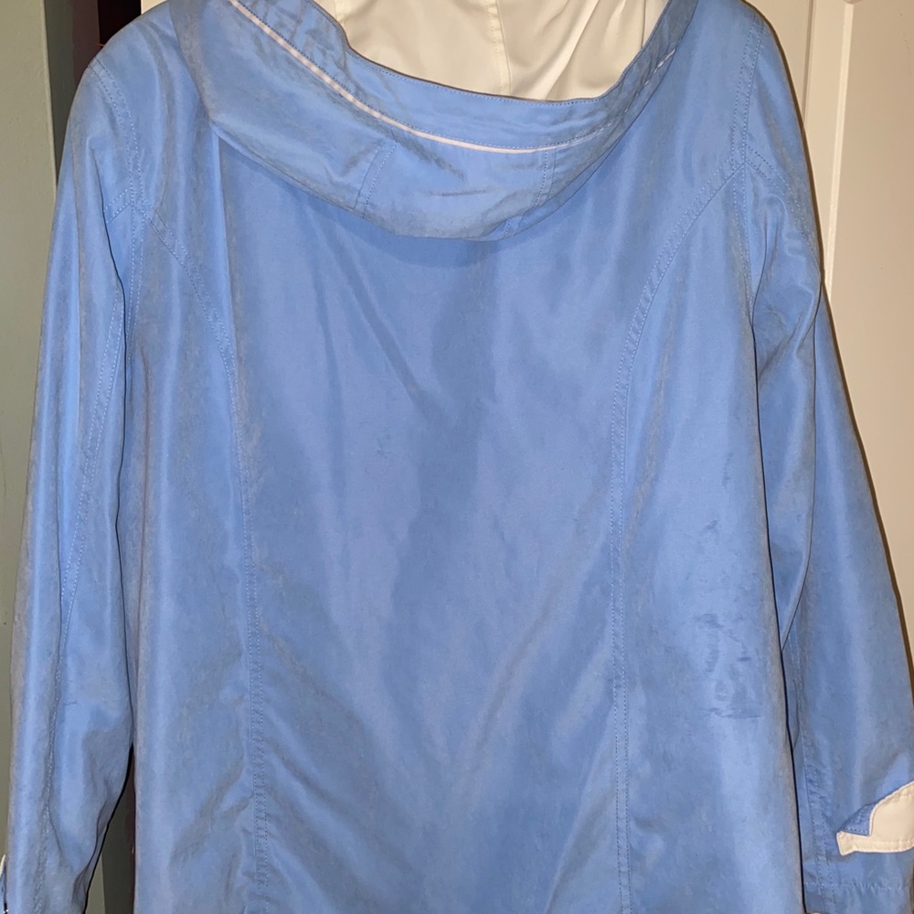 Blue Spring/Light Jacket - Picture 9 of 10